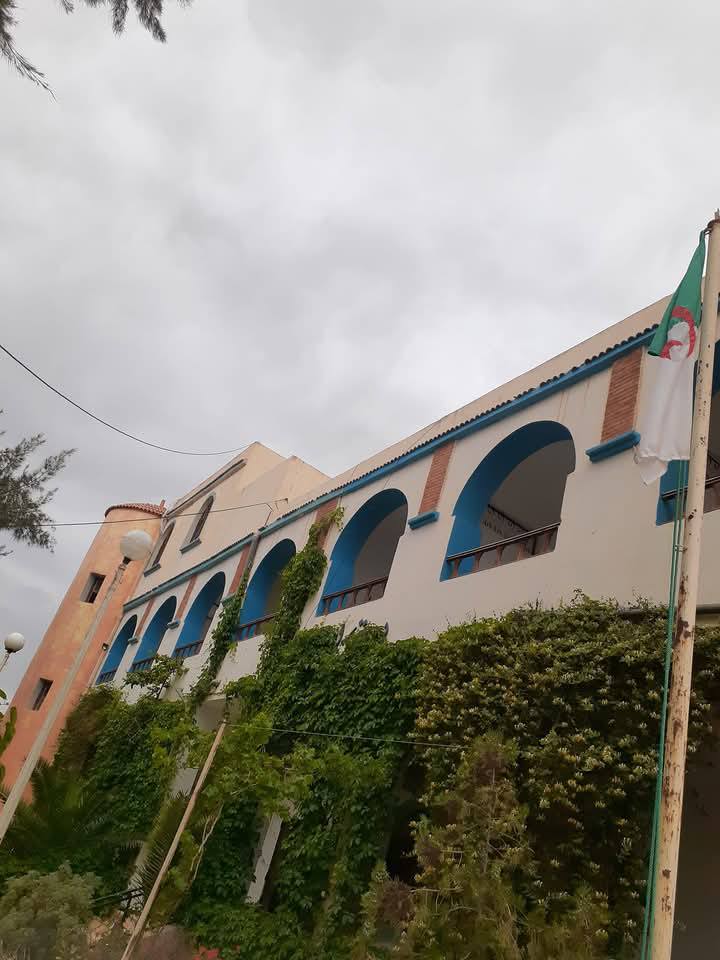 بيت الشباب بوحنيفية 2
