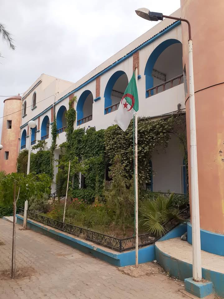بيت الشباب بوحنيفية 8